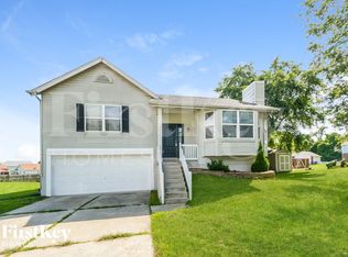 14444 Jamestown Bay Dr, Florissant, MO