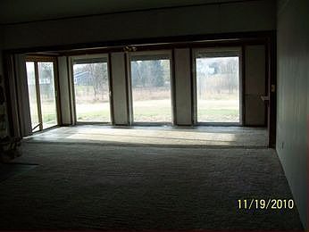 2nd image of 3965 Peters Rd