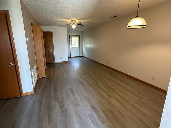 3rd image of 109 Ryan Rd APT 8