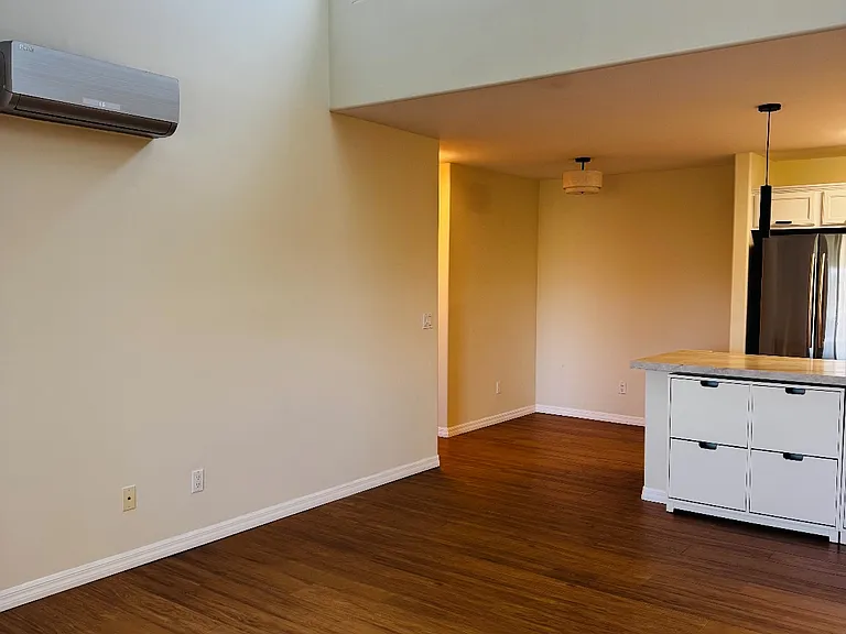 5252 Balboa Arms Dr #289 — Photo 5