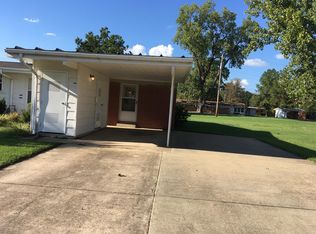 5642 Grapevine Dr, Blytheville, AR 72315