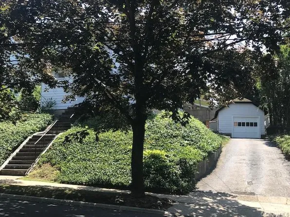 52 Nassau Road, Great Neck, NY 11021