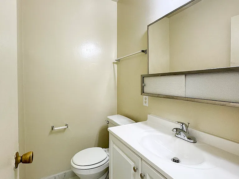 4375 York Blvd #111 — Photo 10