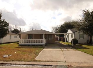 725 Pecos Ave, Port Arthur, TX 77642