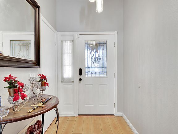 5th image of 13602 Ironstone Ave