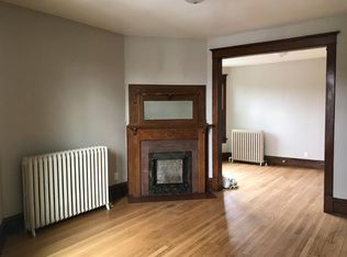 132 W Broadway, Waukesha, WI 53186
