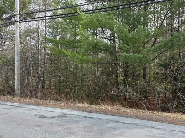 169 Salmon River Dr, Halifax, NS B2Z 1M6