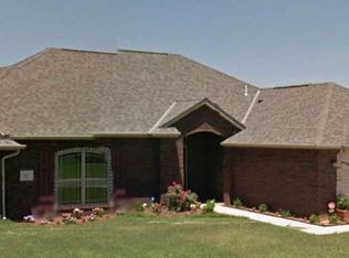 1207 Maple Ave, Elgin, OK 73538