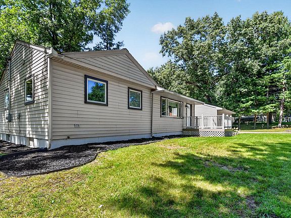2nd image of 8929 Robinwood Ct