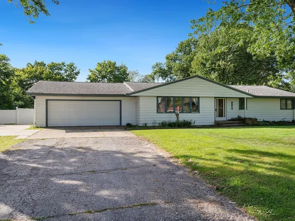 110 Smith Ln, South Beloit, IL 61080