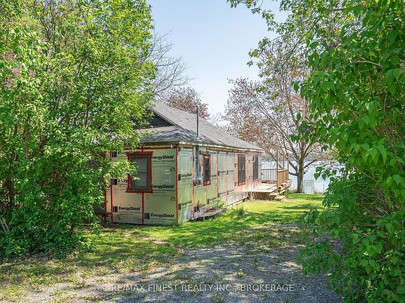 5th image of 141 River Rd