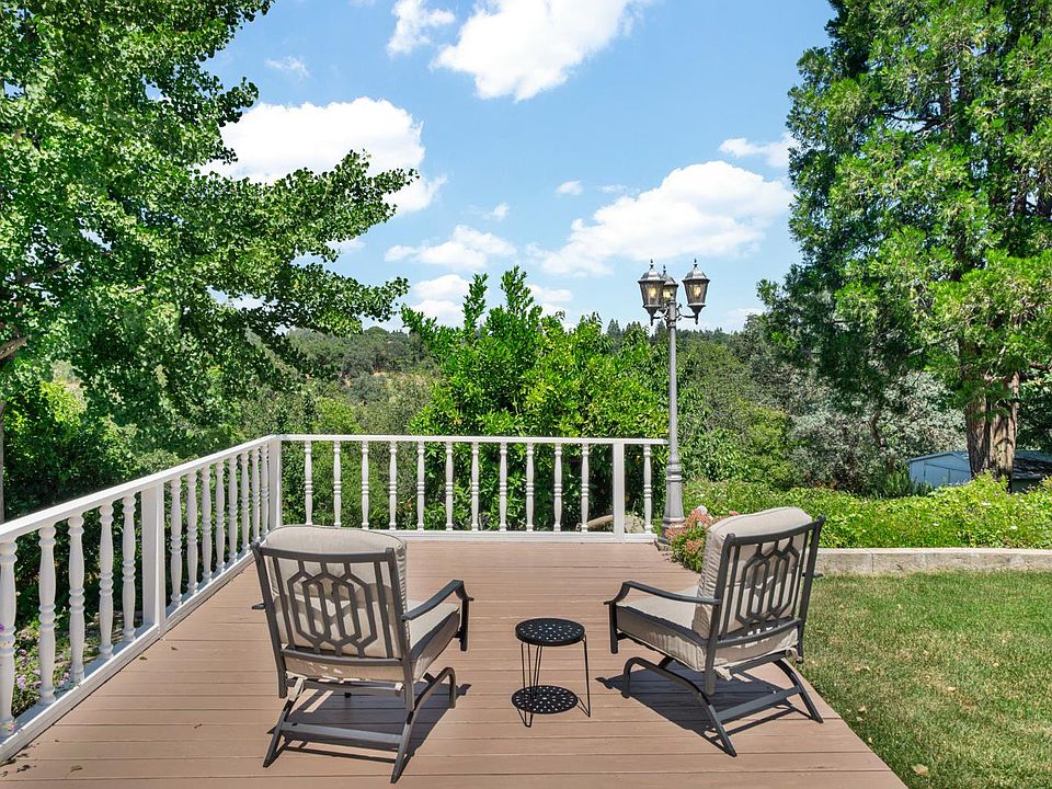 1st image of 134 Canyon Rim Dr