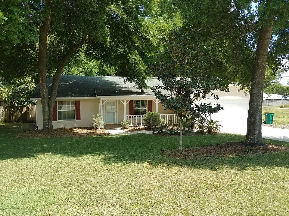 1st image of 701 Jefferis Ct