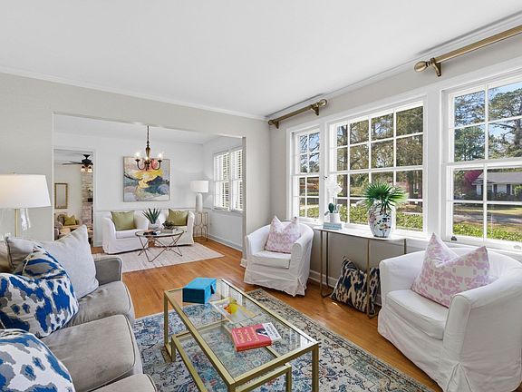 3rd image of 6627 Christie Rd