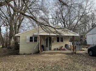 743 N Brewster Ave, Freeport, IL 61032