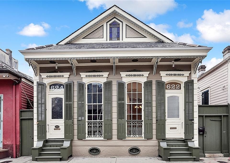 1st image of 622 Burgundy St #A