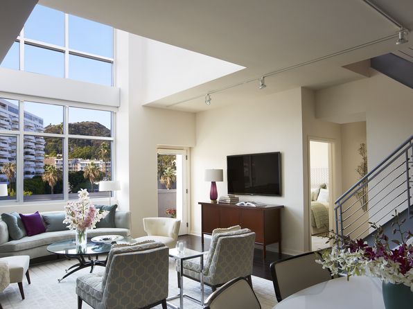 1619 N La Brea Ave APT 321