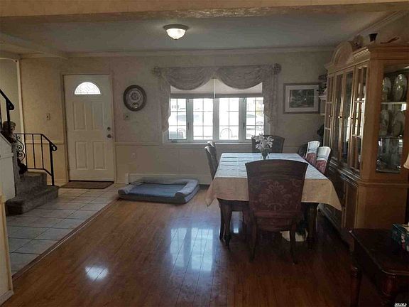 5th image of 32 Snapdragon Ln