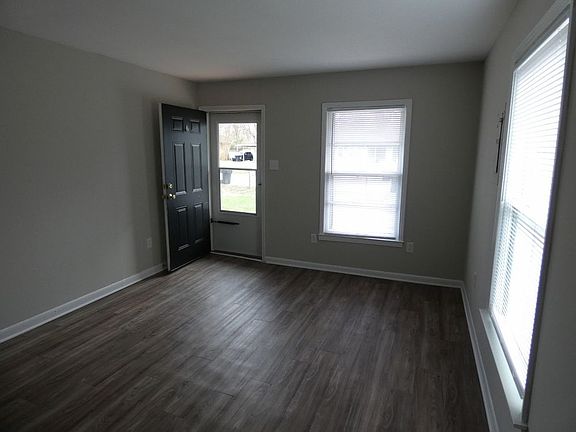 2nd image of 1612 Minerva Dr