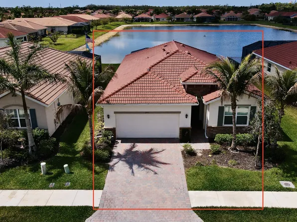 3061 Birchin Ln, Fort Myers, FL 33916