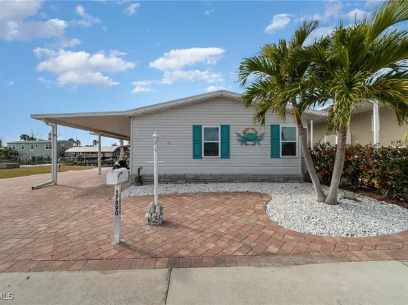 17890 Peppard Dr, Fort Myers Beach, FL 33931