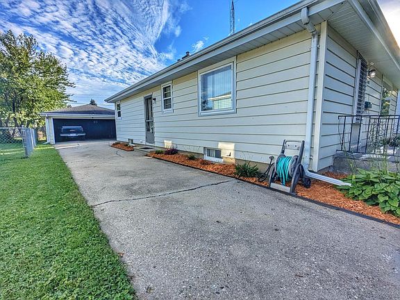 3rd image of 1807 28th STREET