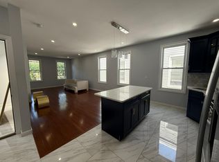 71-11 69th Pl FLOOR 2, Ridgewood, NY 11385