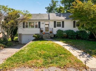 635 Bensel Dr, Mount Arlington Boro, NJ 07850