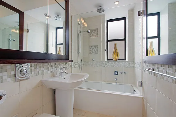 Sold by Corcoran | media 22