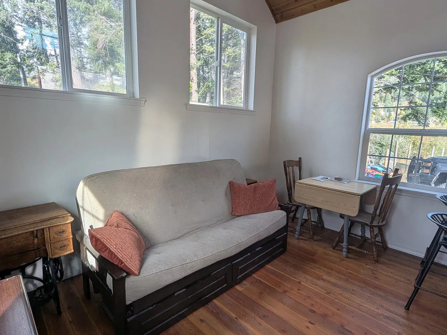 1 bed, 500 sqft, $1,850 — Photo 3