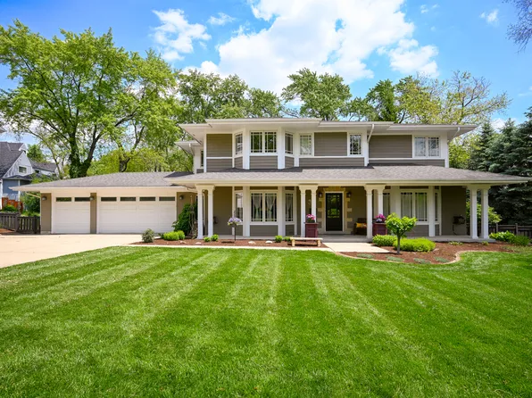 33 Sunset Ave, Glen Ellyn, IL 60137