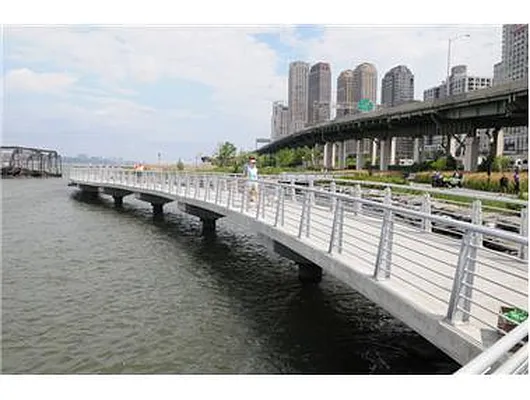 Rented by Douglas Elliman | media 14