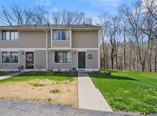 527 Hunters Path Rd, Bridgeville, PA 15017
