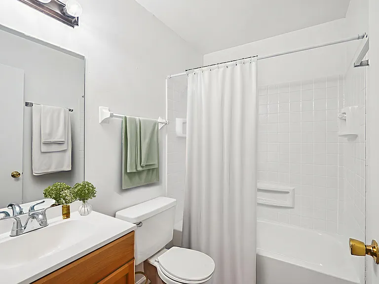 Liv Apartments — Photo 26