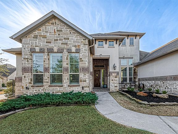 2nd image of 30 Argosy Bend Pl