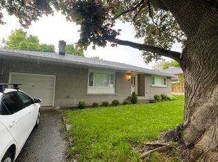 1347 Dowler Ave, Ottawa, ON K1H7R8