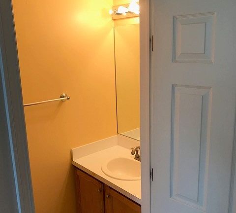 4th image of 2235 Lake Ridge Dr