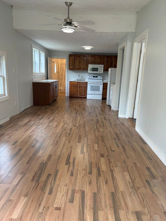 16 Pond St - Property Image