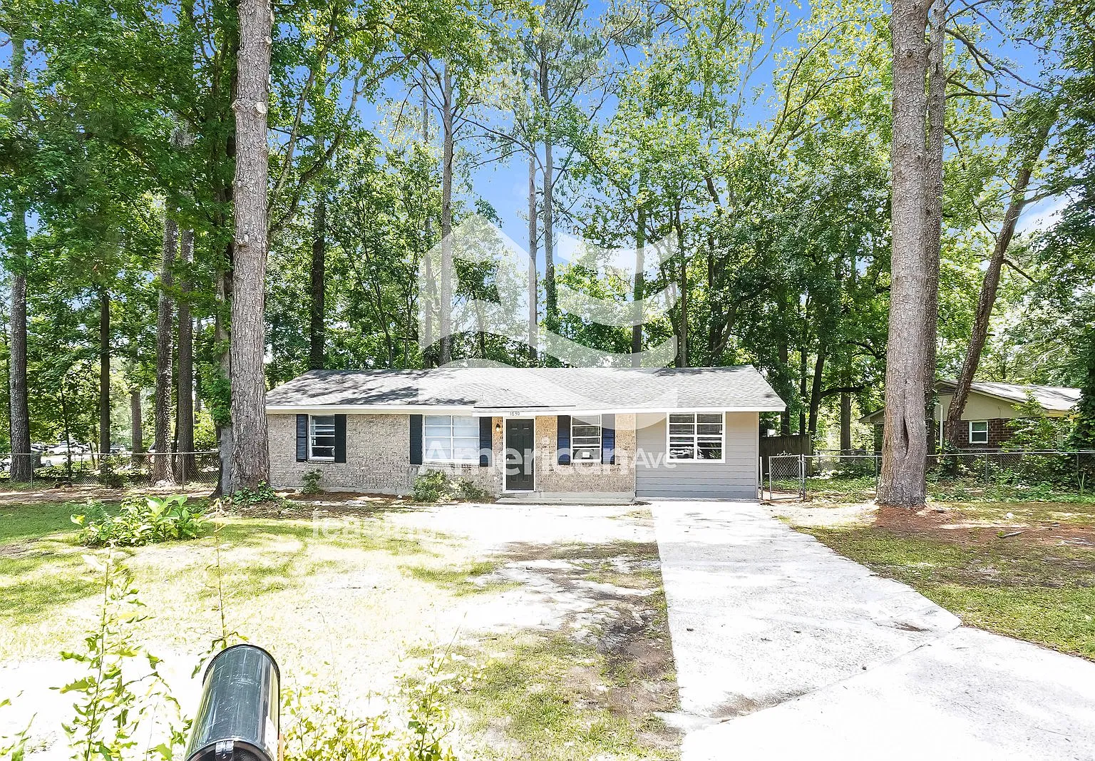3 bed, 1.5 bath, 1275 sqft, $1,170 — Photo 1