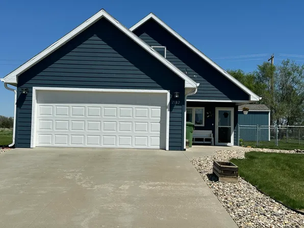 2382 Frank Ave SE, Huron, SD 57350