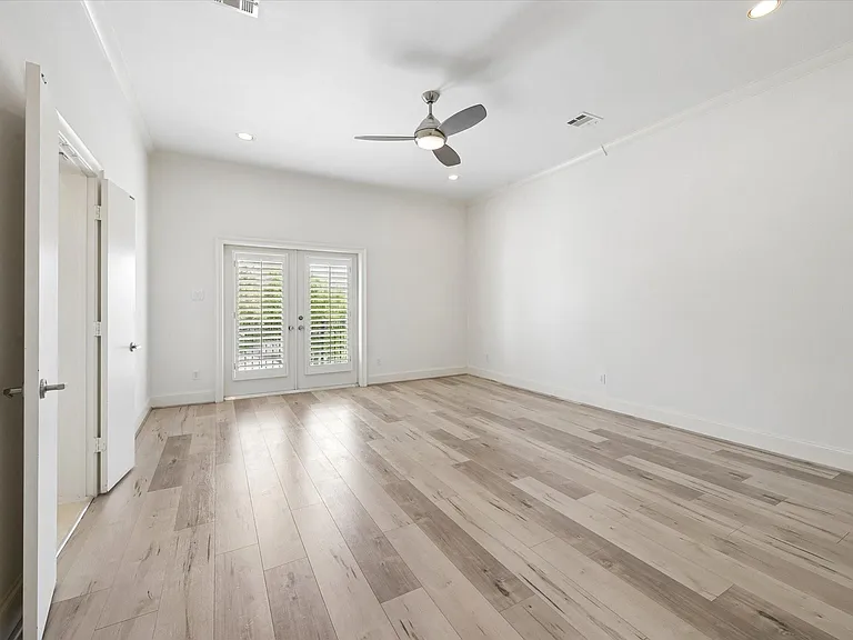 6906 Sewanee St — Photo 12