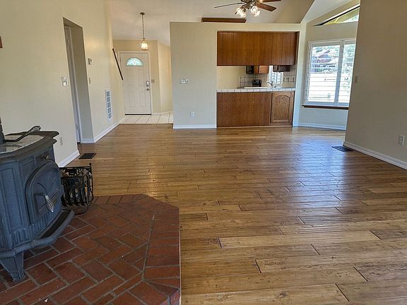 5th image of 29641 Butterfield Way