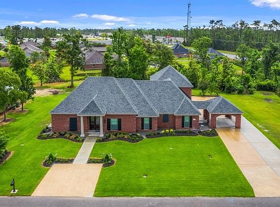 3rd image of 125 Merlot Dr