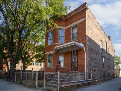 2243 S Damen Ave, Chicago, IL, 60608