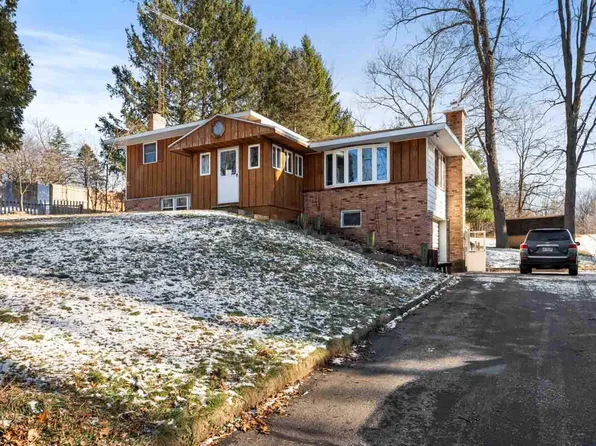 2935 Portage Rd, Niles, MI 49120