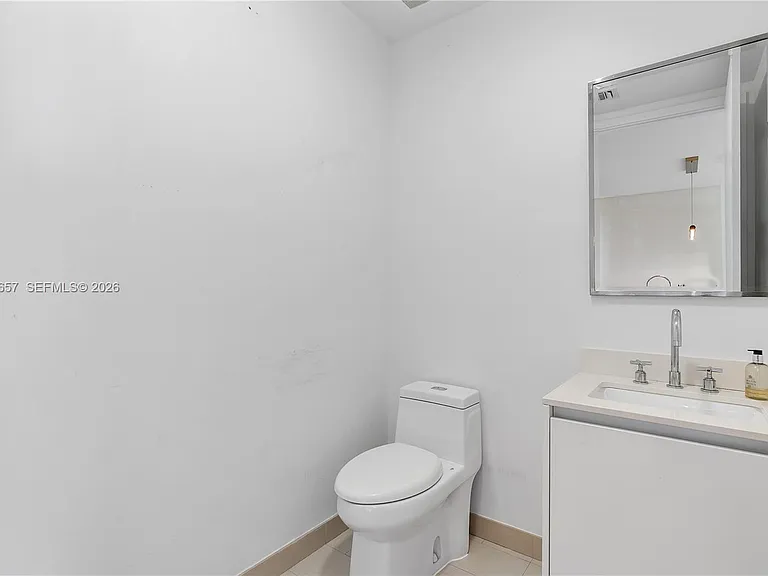 2831 S Bayshore Dr #707 — Photo 29