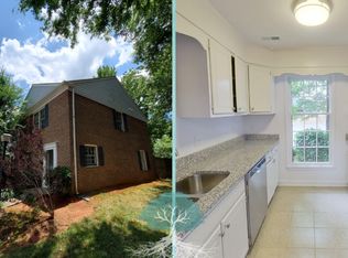 8315 Knights Bridge Rd, Charlotte, NC 28210