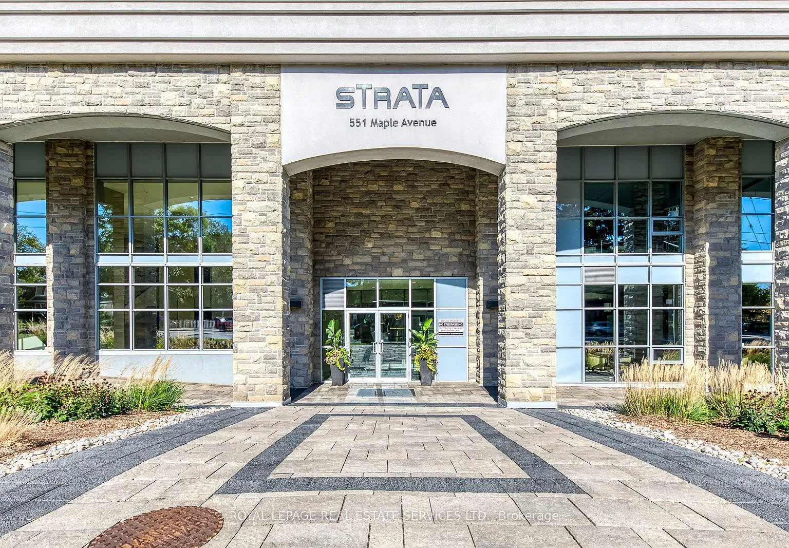 Strata — Photo 3