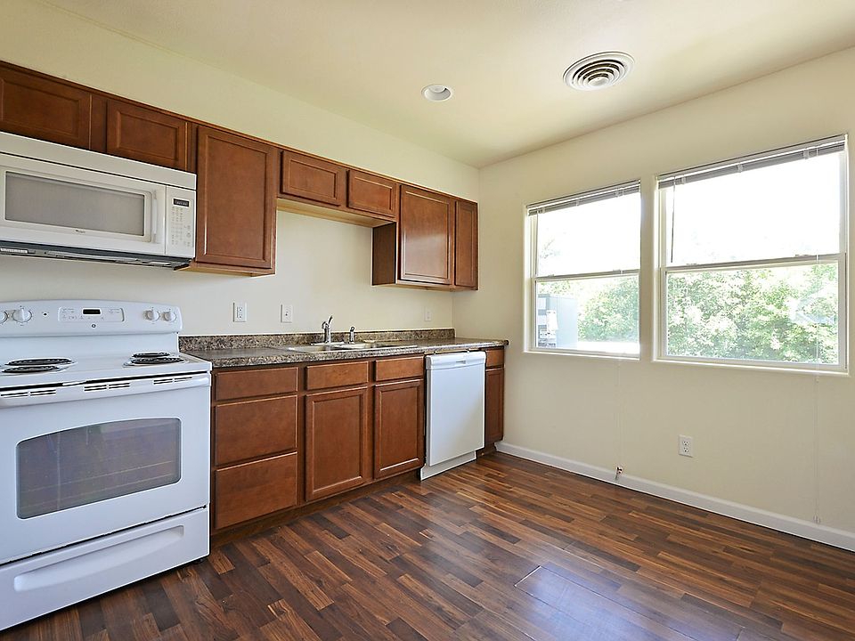 1st image of 506 11th St NW APT D