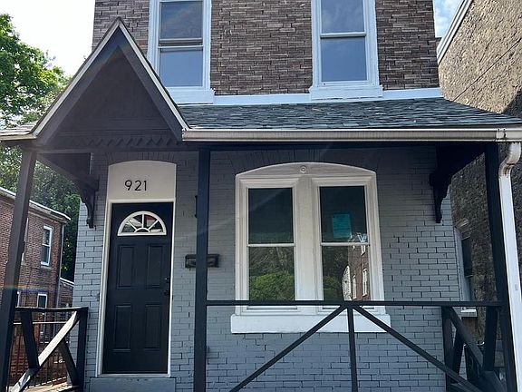 5th image of 921 W 3rd St